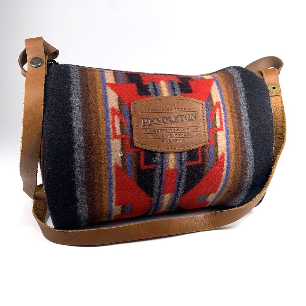 Pendleton Blanket Wool Aztec Barrel Style Womens Hand Bag Shoulder Crossbody